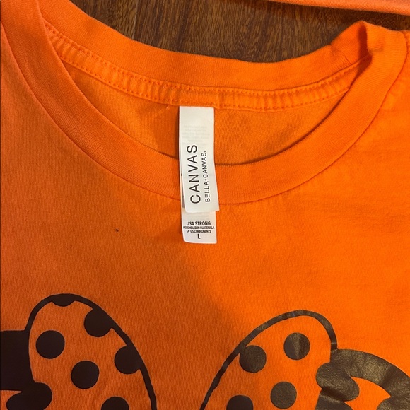 Woman's Disney Halloween short sleeve
Md/Lg only worn once Minnie/Mickey - Picture 6 of 6